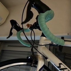 スペシャライズド ドルチェ スポーツ 48/ホワイト