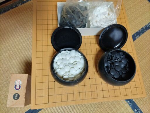 中古囲碁セット(盤、碁石：2点、碁石箱）大幅値下げしました。