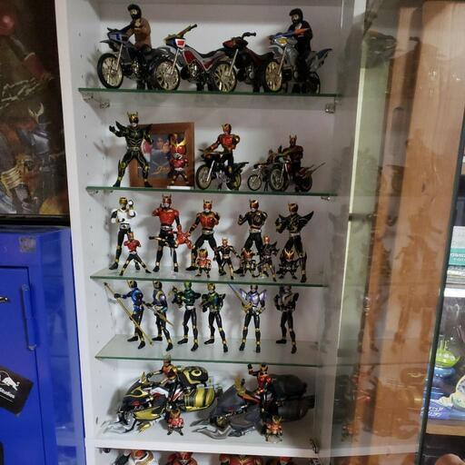 仮面ライダークウガ　フィギアたち