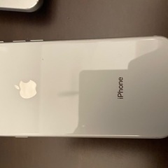 iPhone8  ホワイト　64G