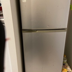 一人暮らし(単身赴任中)用の冷凍冷蔵庫を譲ります。