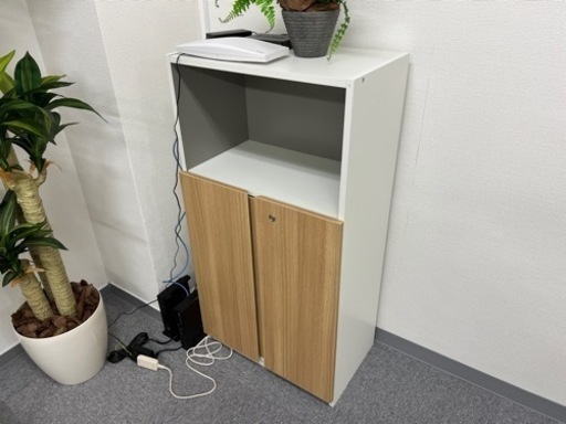 キャビネット(受付台、電話台)