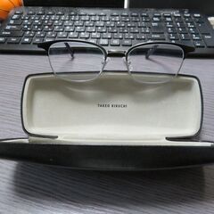 キクチ　タケオ　近々老眼鏡　チタン　新品同様