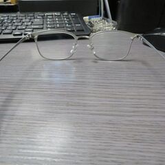 キクチ　タケオ　近々老眼鏡　チタン　新品同様