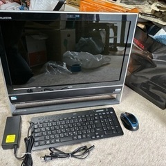 NECのパソコンとキーボード