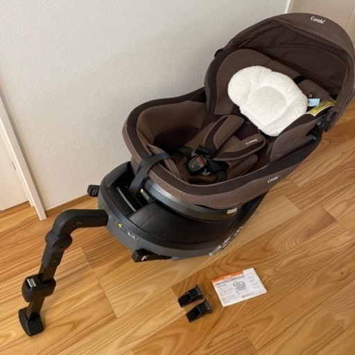 【お取引中】コンビ　チャイルドシート　クルムーブ　ISOFIX