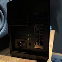 【売ります】外付けGPU Razer Core X ChromaプラスMSI Radeon RX Vega 56 Air Boost 8G OC