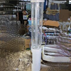 円柱オーバーフロー水槽　直径21.5cm　高さ176cm
