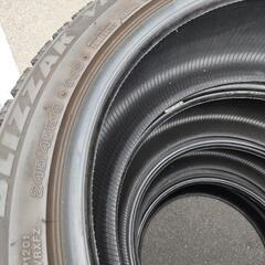 スタッドレスタイヤ　19インチ　4本セット