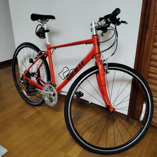 GIANT ESCAPE R3クロスバイク 700×28C 24段変速 引取専用 GIANT