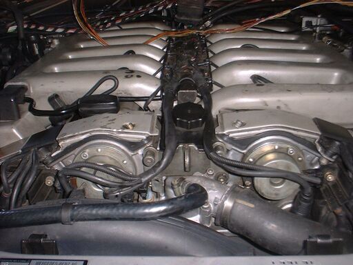 メルセデス―ベンツV12リペアー済コンプリートエンジン販売