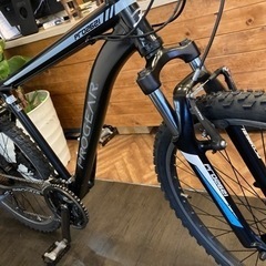 【PROGEAR pro2621前後タイヤ・チューブ新品！】アルミフレーム　3×7速　サスペンション付き26インチMTB マットブラック