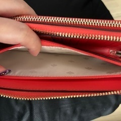 【新品未使用】ケイトスペード 長財布 WLR00631 レザー ストラップ付き