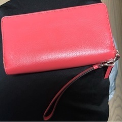 【新品未使用】ケイトスペード 長財布 WLR00631 レザー ストラップ付き