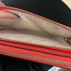 【新品未使用】ケイトスペード 長財布 WLR00631 レザー ストラップ付き