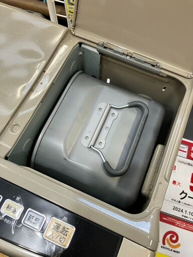 コロナ石油ファンヒーター ファインゴールド【お値下げしました】 コロナ石油ファンヒーター ファインゴールド【お値下げしました】