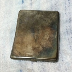 骨董　戦時遺品　名前有り　煙草入れ　銀製？