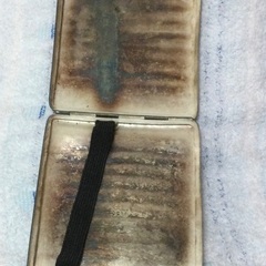 骨董　戦時遺品　名前有り　煙草入れ　銀製？