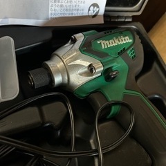 受け渡し決定済　マキタ　インパクトドライバ　美品！！