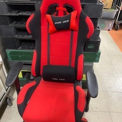 DXRACER ゲーミングチェア　赤