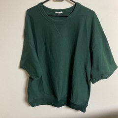 【サイズXL】GUのTシャツ(ダークグリーン)【5分袖】