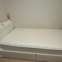【取引中】ニトリのベッド+マットレス