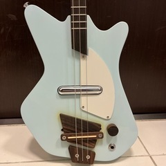 Loog 3弦エレキギターレアな初期型　エレキ三線 Loog 3弦エレキギターレアな初期型 エレキ三線