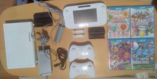 WiiU＋ゲームソフト5点＋コントローラー2つ