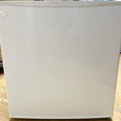 サンコー株式会社製40L小型冷凍庫(型式：FREZREG4)