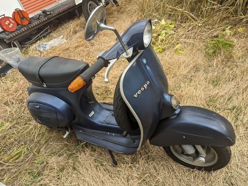 １９９０年代のベスパ５０s Vespa　３年くらい寝かせてます。愛知県西部ならタダで持って行くよー