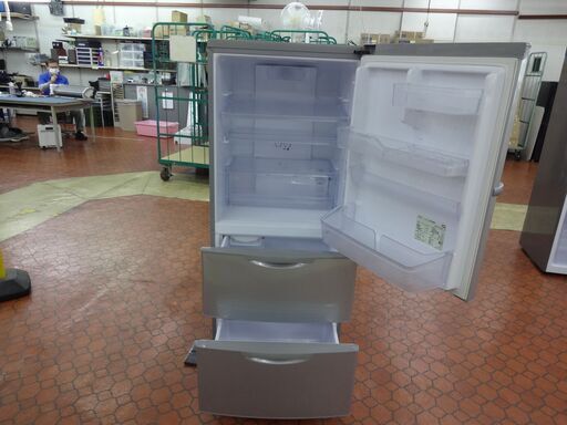 G：388482 3ドア 272L アクア 2015 野菜室トレー無し