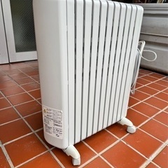 DeLonghi デロンギ オイルラジエターヒーター TRS1115EFS [ 4畳~10畳 ] No2561