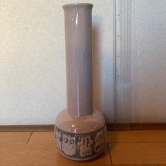 花瓶A