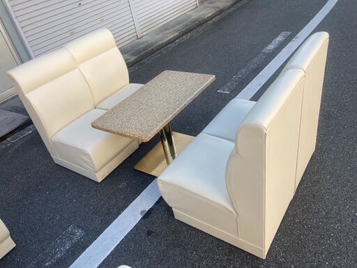 ☆中古￥20,000！4人掛けソファセット　家具　ラウンジ　バークラブ　スナック　ベージュ　【BA118】