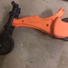 YBIKE ワイバイク (オレンジ） 乗用玩具 スクーター 三輪車