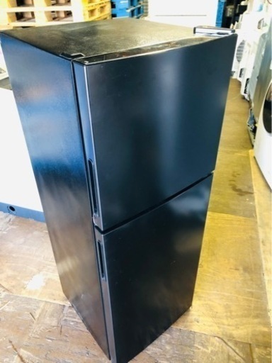 福岡市内配送無料　2022年式　冷蔵庫 小型 2ドア ひとり暮らし 一人暮らし 138L コンパクト 右開き オフィス 単身 黒 ガンメタリック MAXZEN