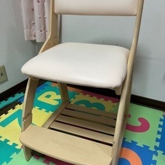 コイズミ学習椅子ピンク0円（決まりました）