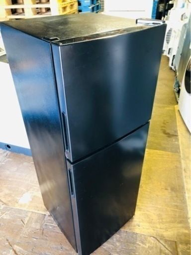 福岡市内配送無料　2022年式　冷蔵庫 小型 2ドア ひとり暮らし 一人暮らし 138L コンパクト 右開き オフィス 単身 黒 ガンメタリック MAXZEN