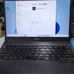お話し中　超薄型軽量　FIJITSU　LifeBook　U938/T　