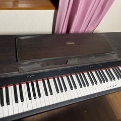 ヤマハ　電子ピアノ　YDP-300