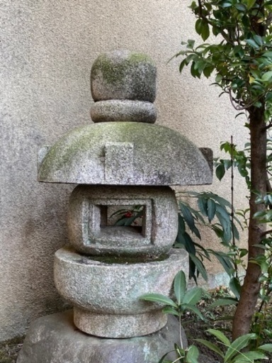◎お値下げしました‼️ 【断捨離中】 早い者勝ち‼️ 逸品 時代 出雲石灯篭 来待石灯籠 御影石 灯篭灯籠燈籠道祖神石仏庭園庭石坪庭鑑賞オブジェ茶人古田織部古民具盆栽石仏蹲庭