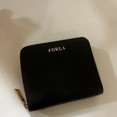 FURLA 財布