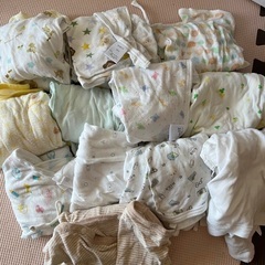 新生児服たくさんあります