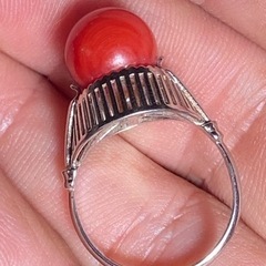レトロ　アンティーク　ビンテージ　宝飾品　赤珊瑚（地赤と赤珊瑚の中間色）9mm珠リング　サイズ12