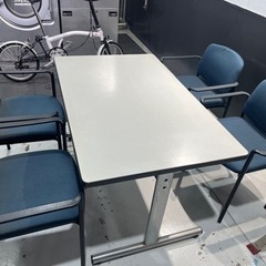 ナイキ(NAIKI)のオフィス用ミーティングテーブル　
