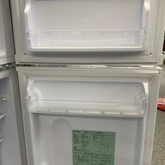 ☆ELSONIC エルソニック 冷蔵庫 2022年製　2ドア 右開き 83L EJ-R832W