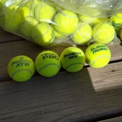 硬式テニスボール　中古　遊び程度なら使えると思います。1個10円...