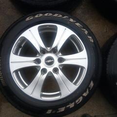 ハイエース 17インチ　サマータイヤ4本セット