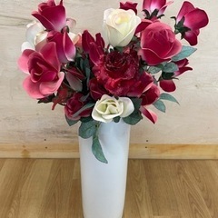 花瓶　造花　ばら　薔薇　バラ　写真に写っていても無い花もございます。