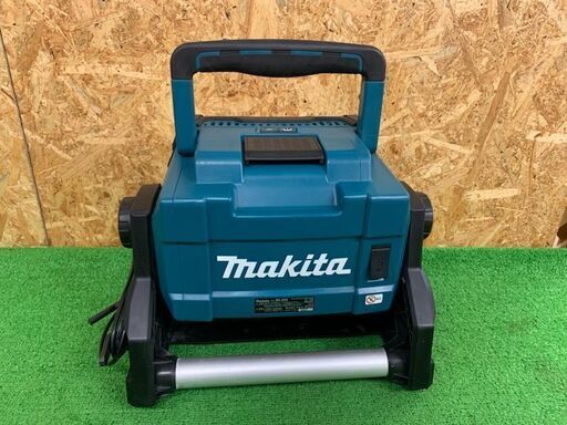 完売商品】マキタ 充電式スタンドライト ML809【中古品】